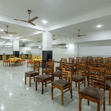 Hotel De Luxe Basai Road Gurgaon Exterior foto