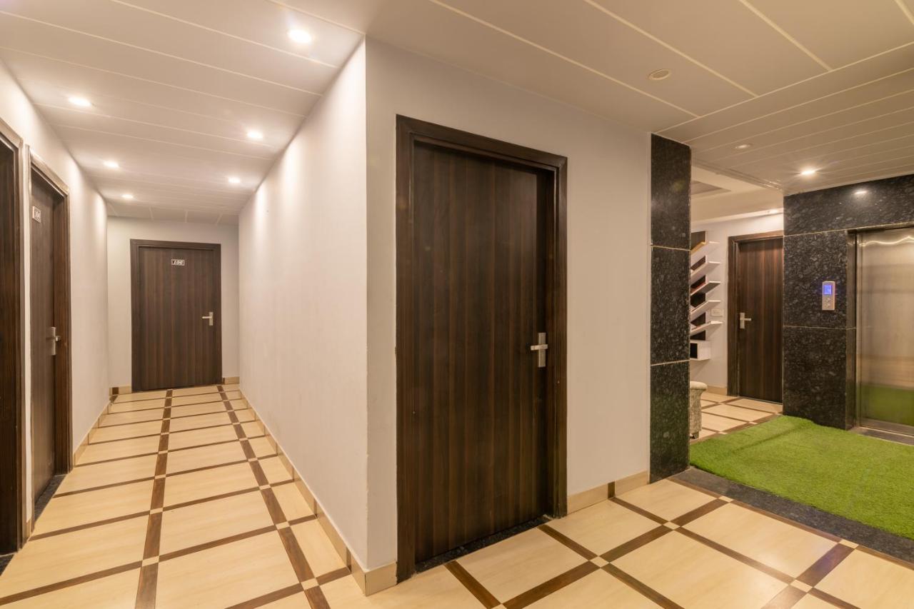 Hotel De Luxe Basai Road Gurgaon Exterior foto